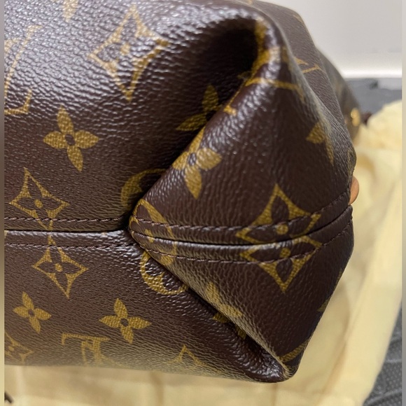 Louis Vuitton Monogram Canvas Delightful Zip Shoulder Bag - Picture 8 of 14